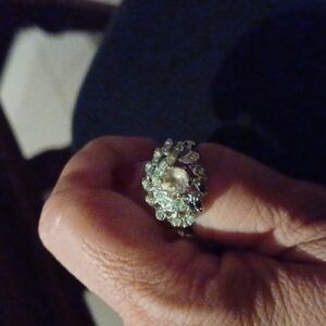 Sarah Coventry • Stunning Vintage Costume Jewelry Ring Rhinestone Starburst